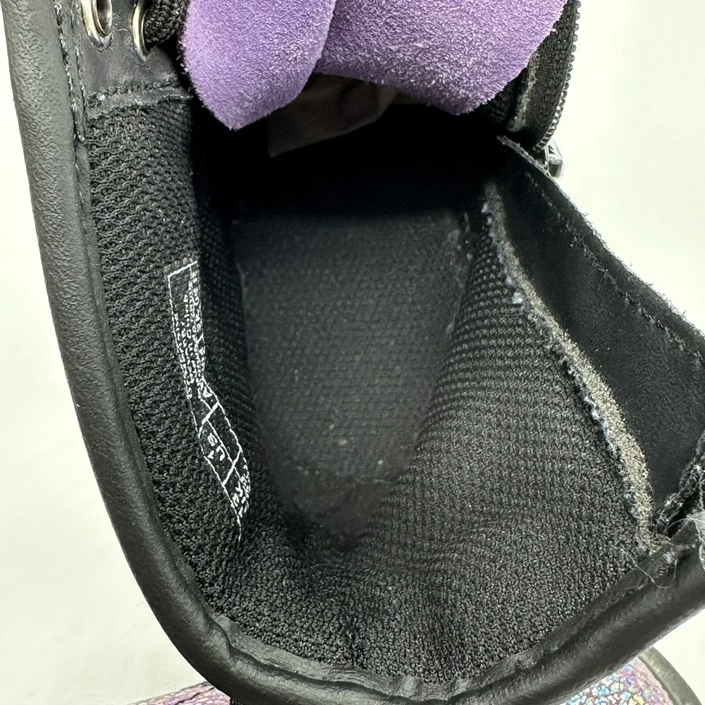 Dr. Martens Boots Youth Size US 1 - Air Wair Delaney Side Zip